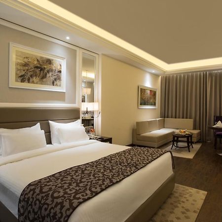 Singhania Sarovar Portico Rāipur Eksteriør billede