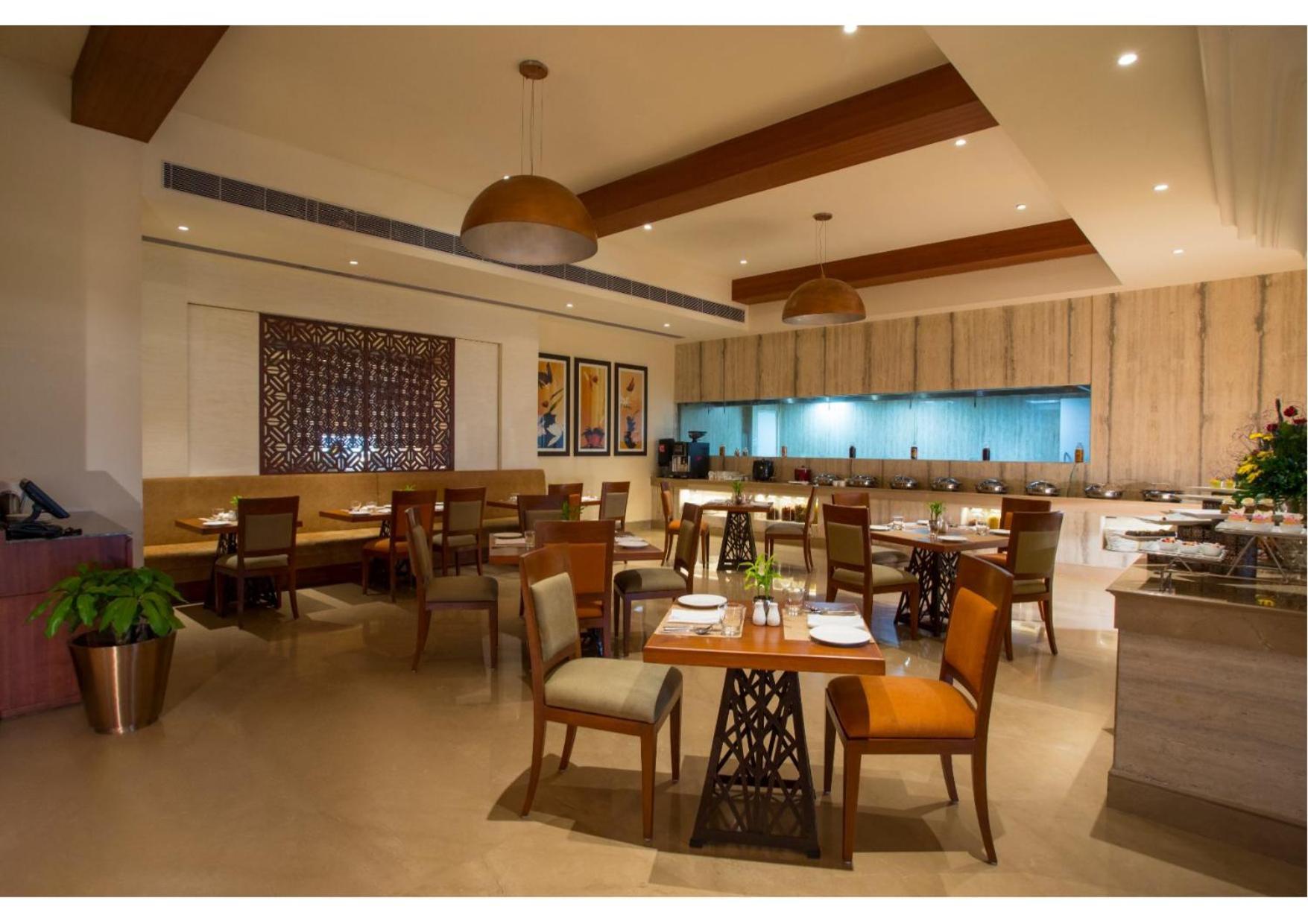 Singhania Sarovar Portico Rāipur Eksteriør billede