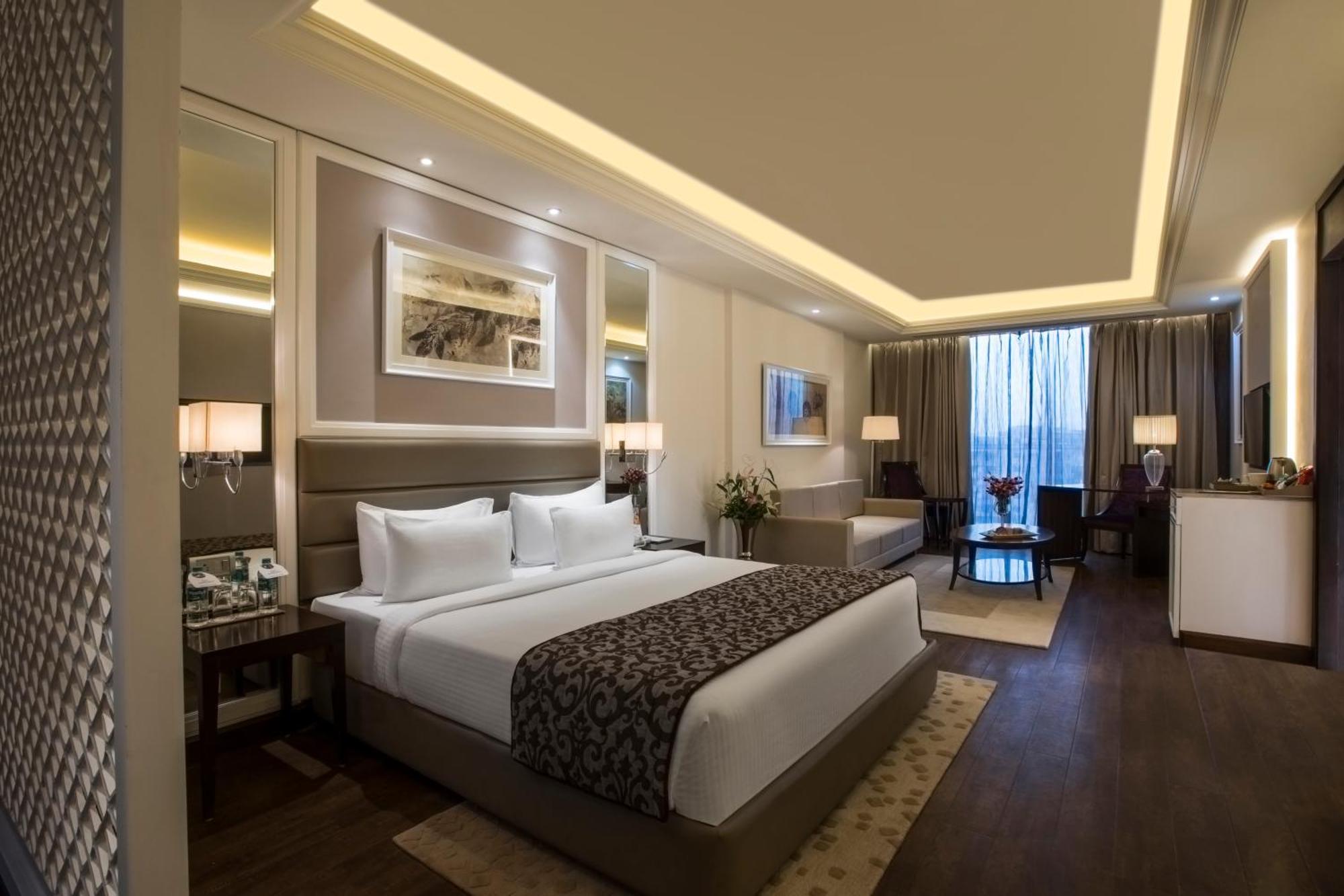Singhania Sarovar Portico Rāipur Eksteriør billede