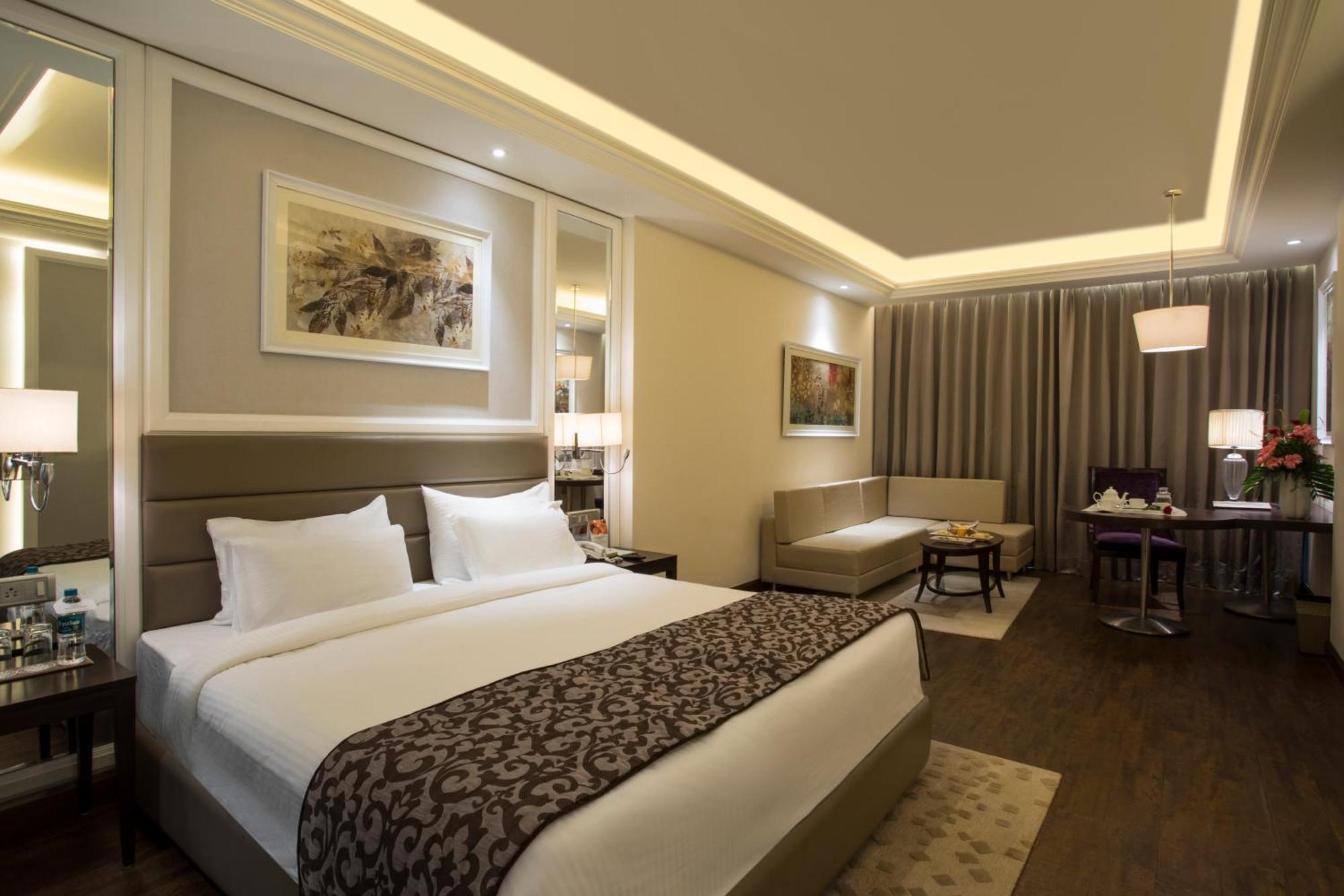 Singhania Sarovar Portico Rāipur Eksteriør billede