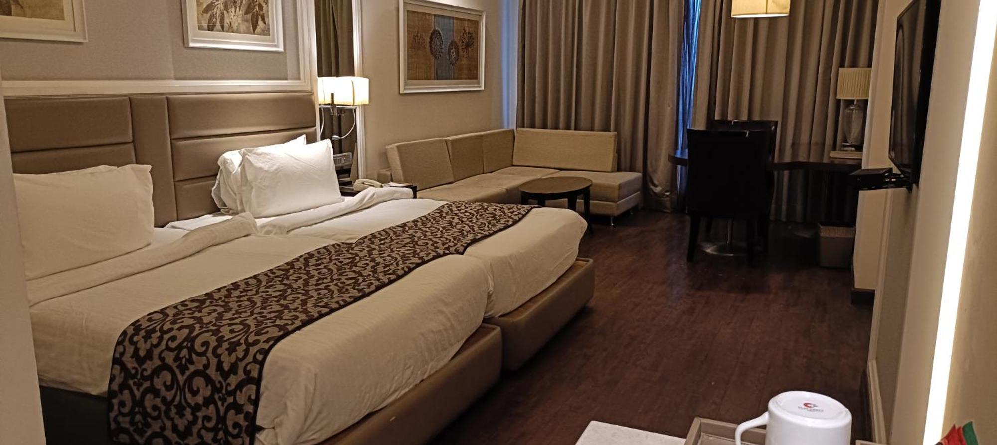 Singhania Sarovar Portico Rāipur Eksteriør billede